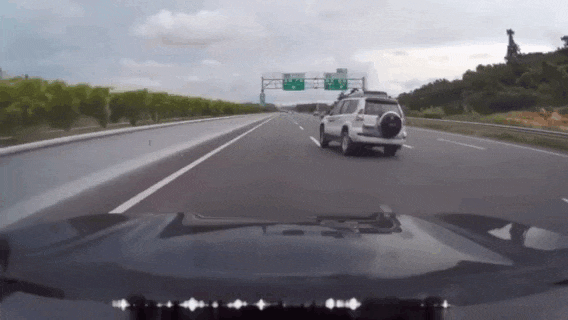 160km/h极限挑战！腾势N9鱼钩测试时速全球最高