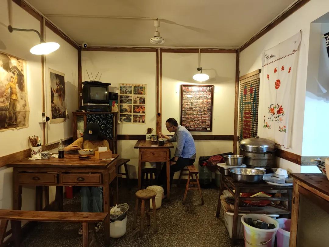 上一批“餐饮王者”，正在被时代抛弃